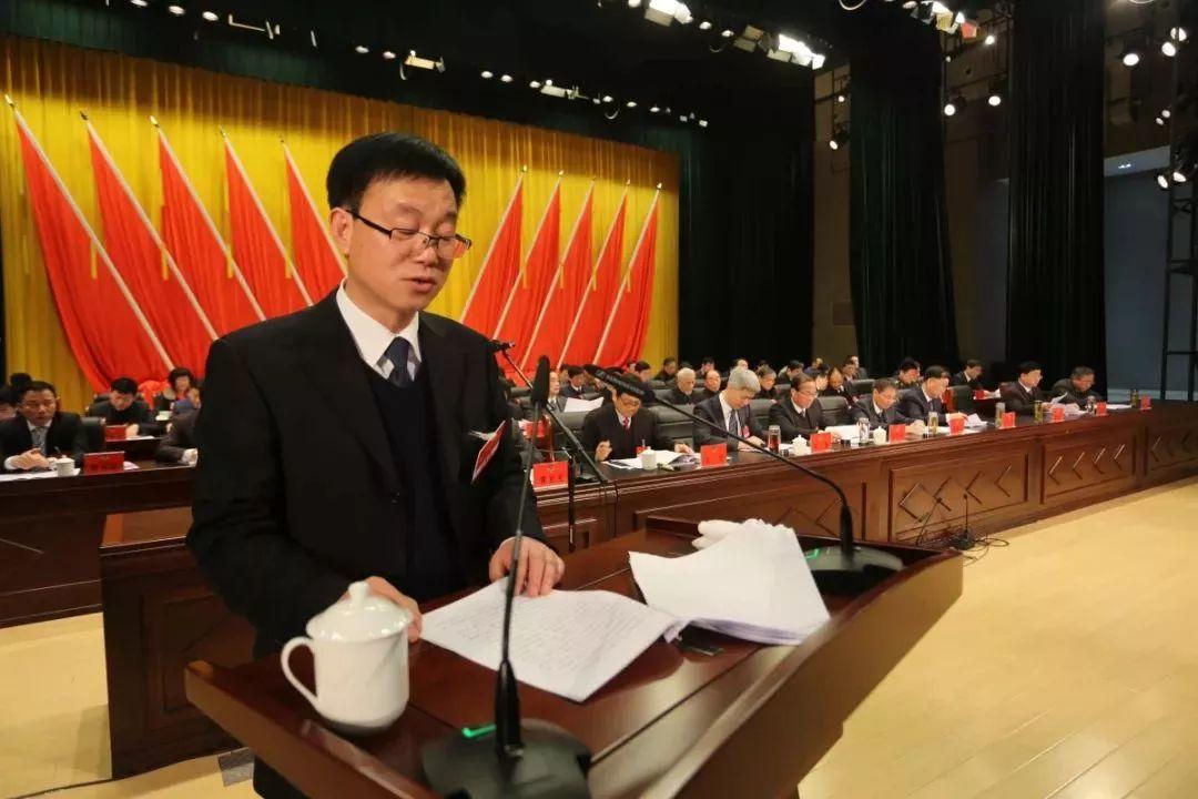 最新政治会议温馨日常纪实