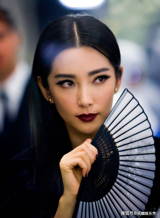 四十多岁女明星，岁月赋予的魅力与人生的新篇章风采