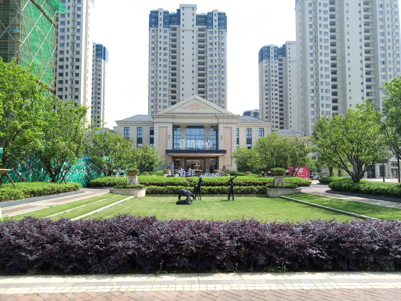 南部美的城最新房价探索，自然美景中的居住价值