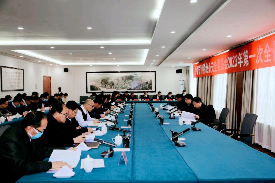 白银市场动态解析，友情与白银的温馨旅程