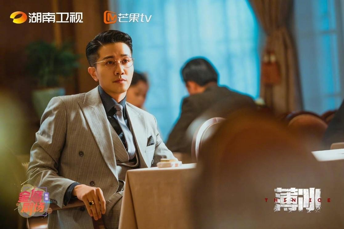演员高扬，星光璀璨，演技闪耀无限
