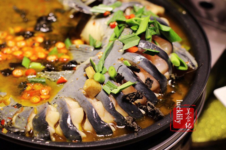 衢州最新菜，时代印记中的美食之旅