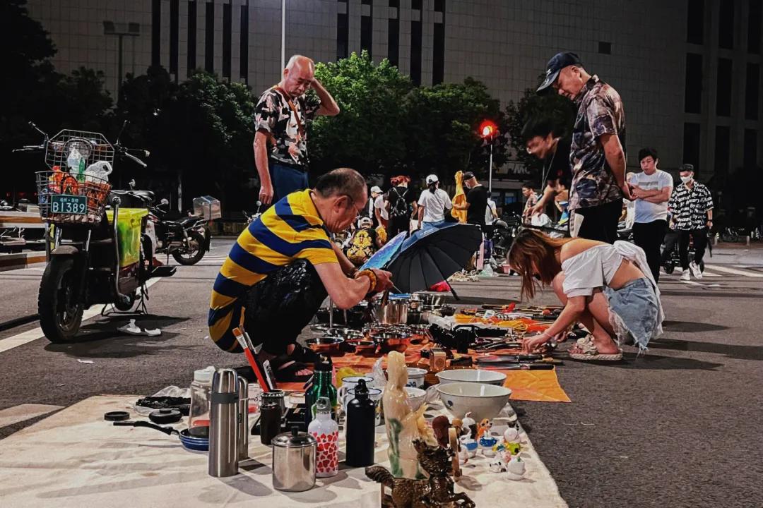 鬼市最新奇遇与温情之夜揭秘揭秘夜市的神秘面纱